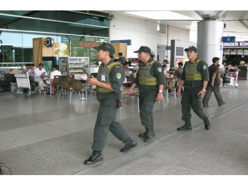 Thuê dịch vụ bảo vệ sân bay uy tín